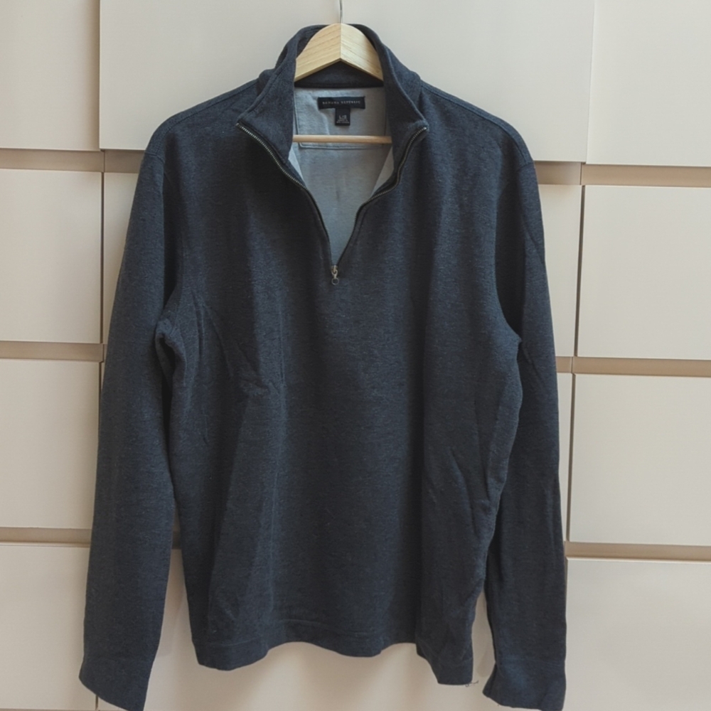 Banana Republic zip up sweater